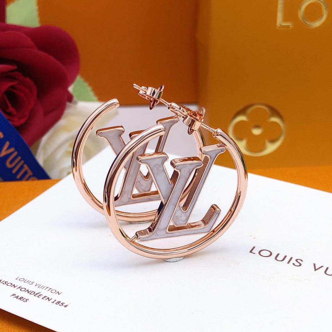 18K Louis Vuitton Louise Hoop Pearls Earrings