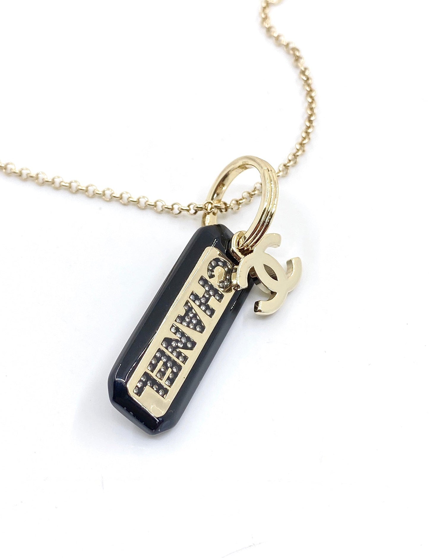 18K  Chanel Black Plate Chain Necklace